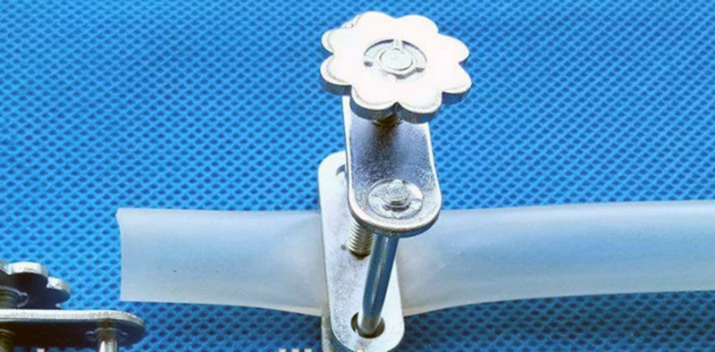 คลีบหนีบสายยางแบบฮอปแมนสกรู