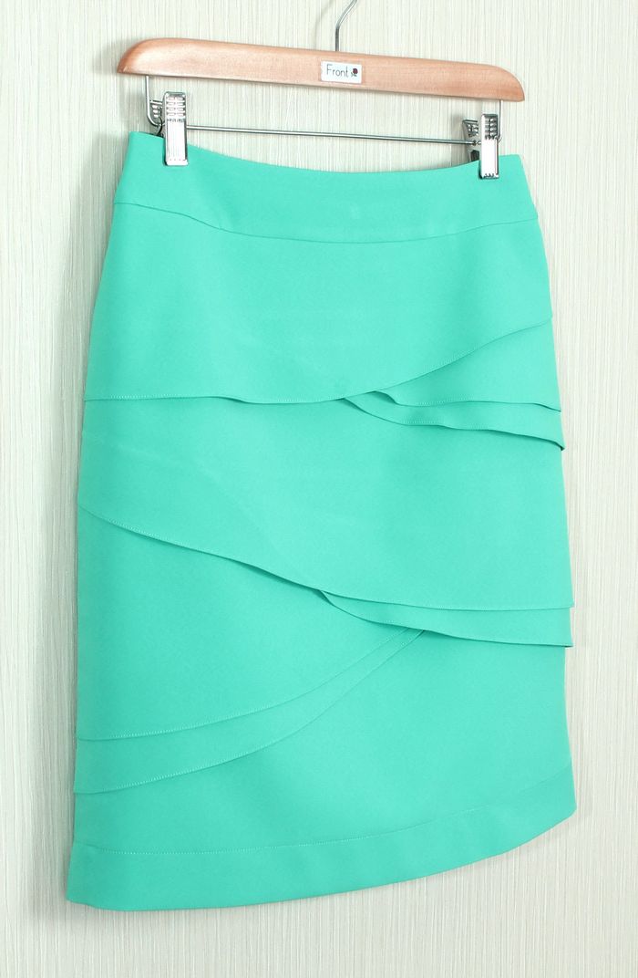 กระโปรงแฟชั่น&ทำงาน ทรงสอบ ผ้าไหมอิตาลีสีเขียวพาสเทล / SK-259