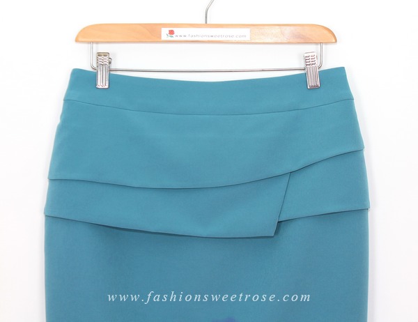 SK-471 กระโปรงทรงสอบ ผ้า Double Twist สีฟ้า