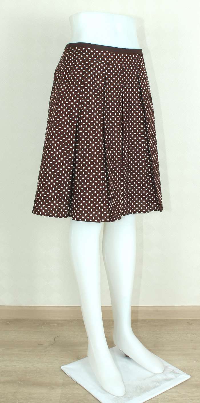 SK-270 กระโปรงแฟชั่น&ทำงาน ทรงบาน ผ้าคอตต้อนญี่ปุ่นพิมพ์จุดขาวพื้นน้ำตาลเข้ม