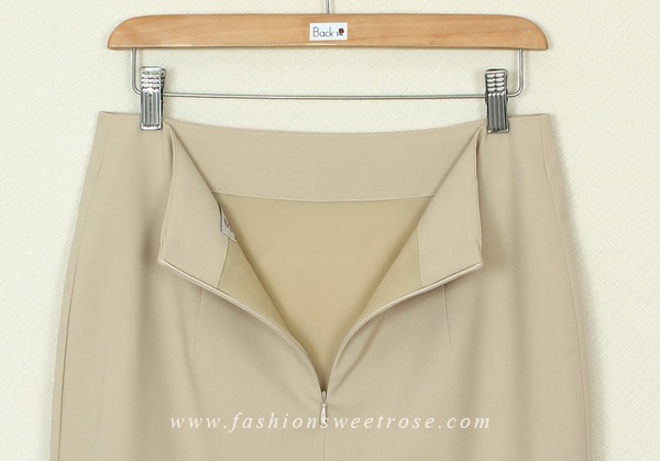 SK-390 กระโปรงแฟชั่น&ทำงาน ทรงดินสอ ผ้า Rose Skinny สีเบจ สไตน์เรียบหรู