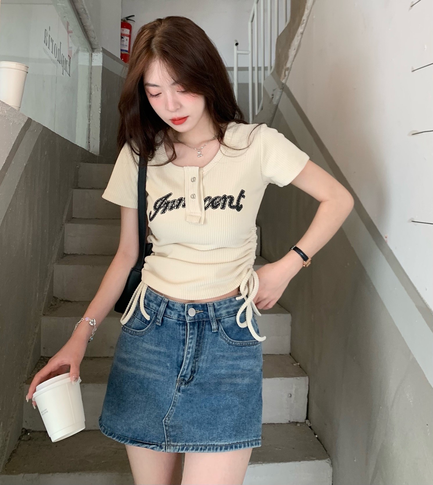 Jenet drawstring tee เสื้อครอปรูดข้าง y2k