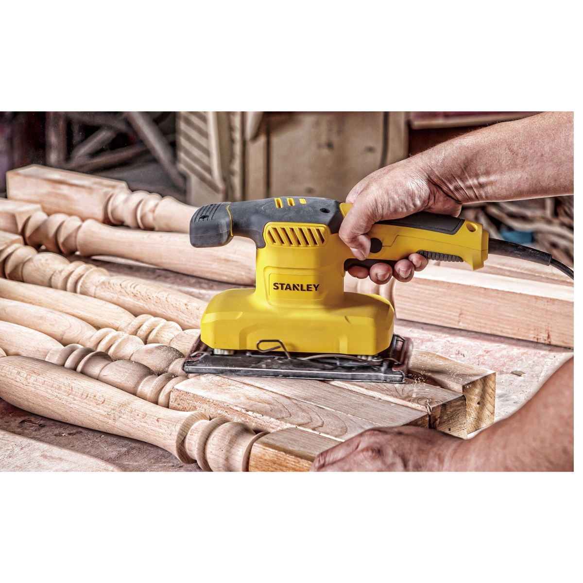 STANLEY เครื่องขัดกระดาษทรายแบบเหลี่ยม ขนาด 1/3 นิ้ว กำลังไฟ 280 วัตต์ รุ่น SS28-B1