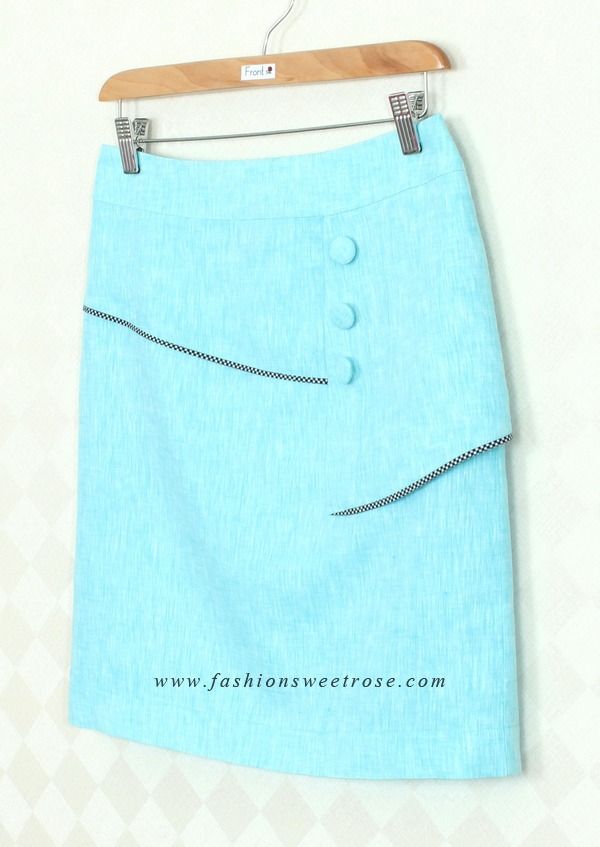 SK-313 กระโปรงทรงเอ ผ้าลินินญี่ปุ่นสีฟ้า แต่งกุ้นระบายด้วยผ้าลายสก๊อต