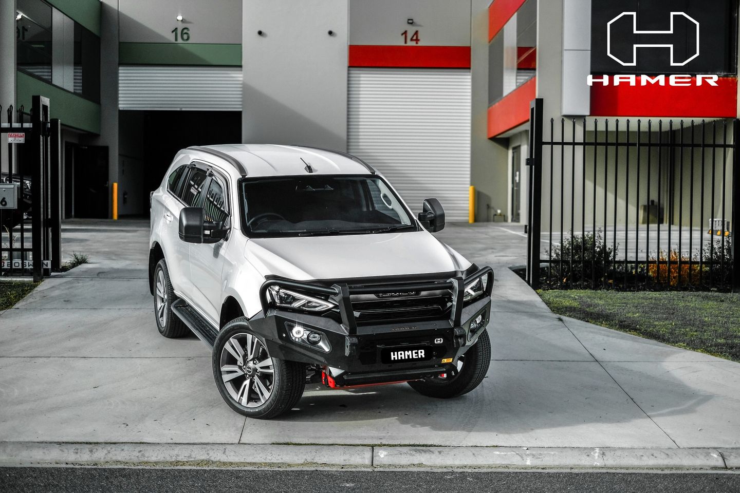 กันชนหน้า HAMER KING SERIES PLUS BULL BAR : MU-X 2021-2023