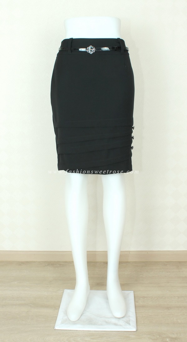 กระโปรงแฟชั่น&ทำงาน กระโปรงทรงสอบ ผ้าสลาฟญี่ปุ่นสีดำ ชายกระโปรงตีเกร็ดแต่งด้วกระดุม / SK-352