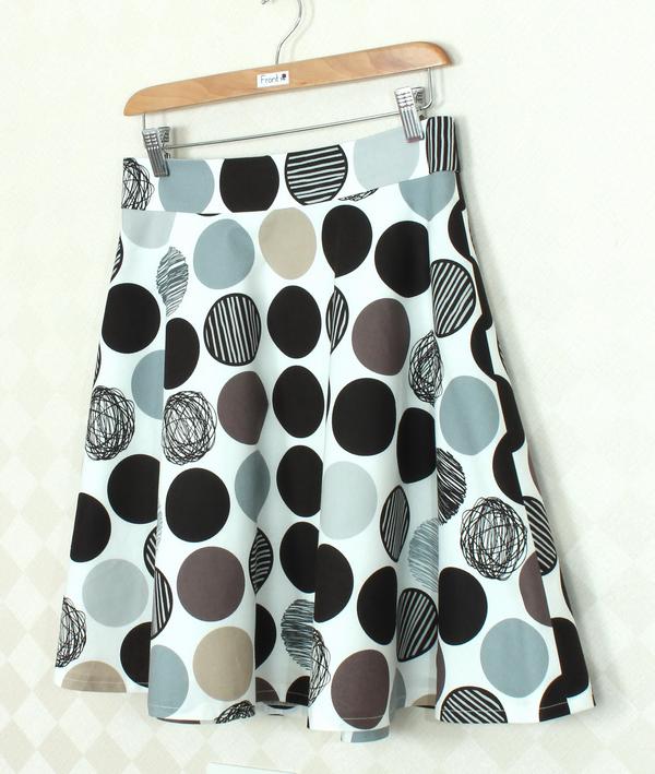 SK-334 กระโปรงแฟชั่น&ทำงาน ทรงย้วย ผ้าคอตต้อนญี่ปุ่นพิมพ์ลายวงกลมกราฟฟิก