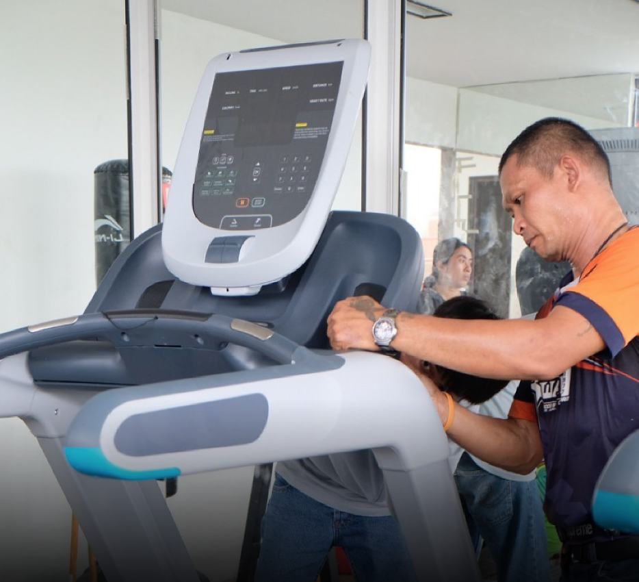 ลู่วิ่งไฟฟ้า AT1400 Commercial X8700