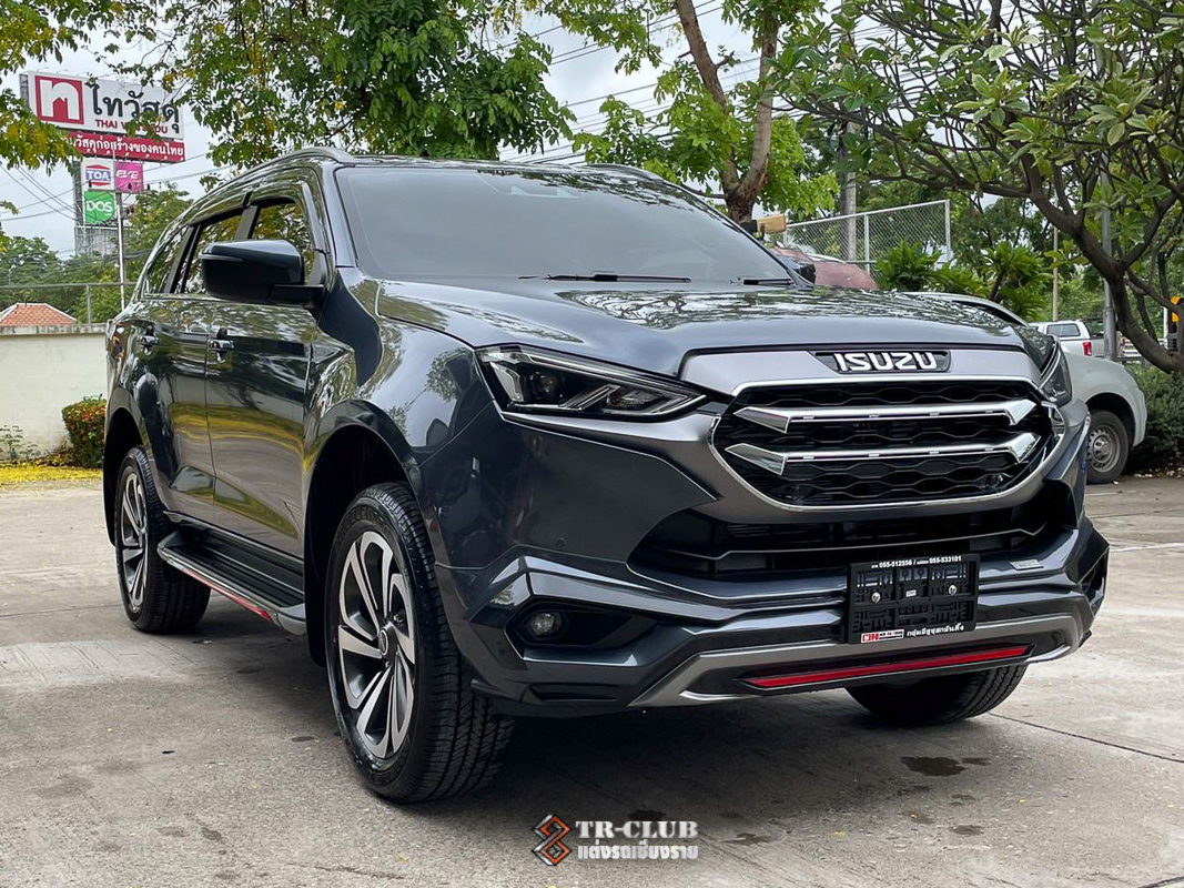 ชุดแต่งสเกิร์ตรอบคัน THUNZER สำหรับ Mu-X 2021