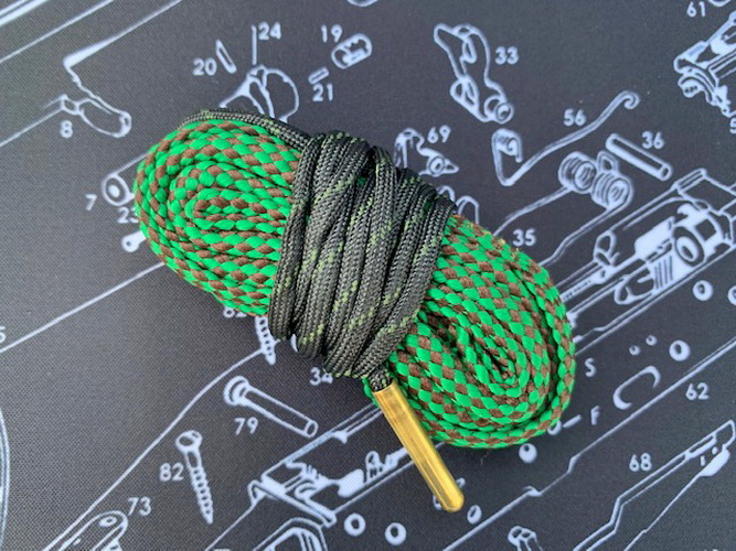 แสร้งู อุปกรณ์ล้างลำกล้อง สำหรับทำความสะอาดลำกล้องขนาด .22 .223 5.56 sling brushes Caliber Rifle Cleaner