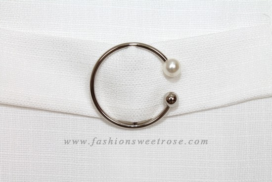 SK-435 กระโปรงทรงดินสอ ผ้า CHANEL สีขาว