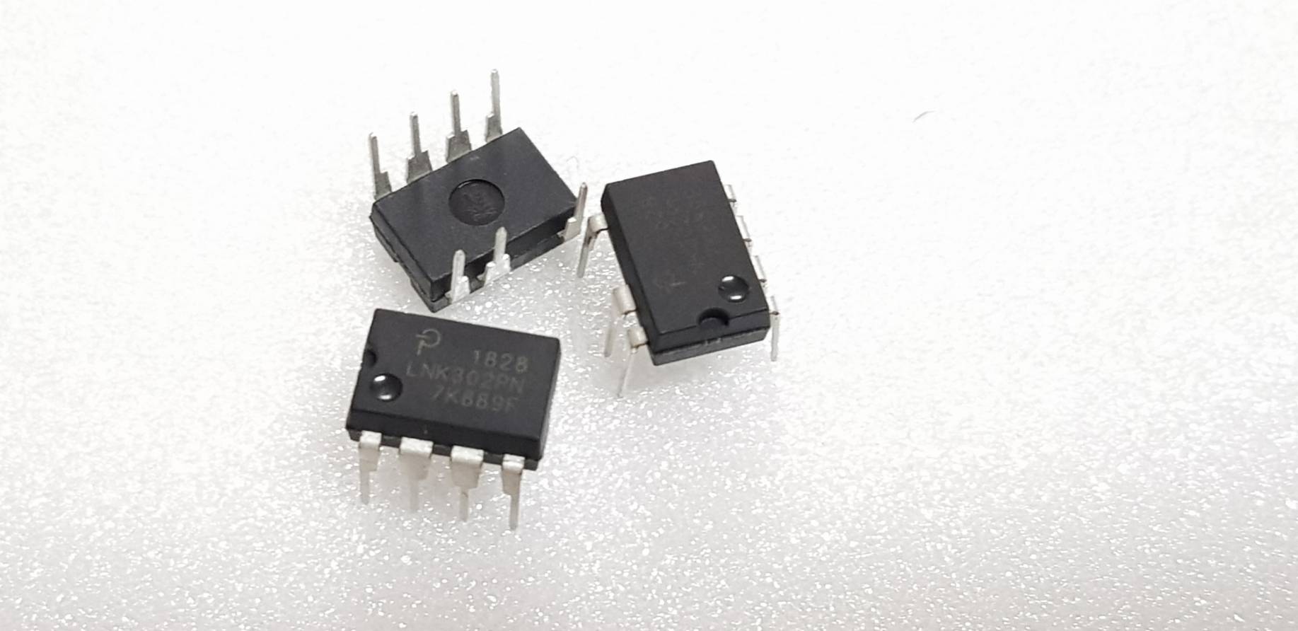 LNK302PN : Output Current 80mA at 230VAC Off-Line Switcher,EcoSmart,66kHz