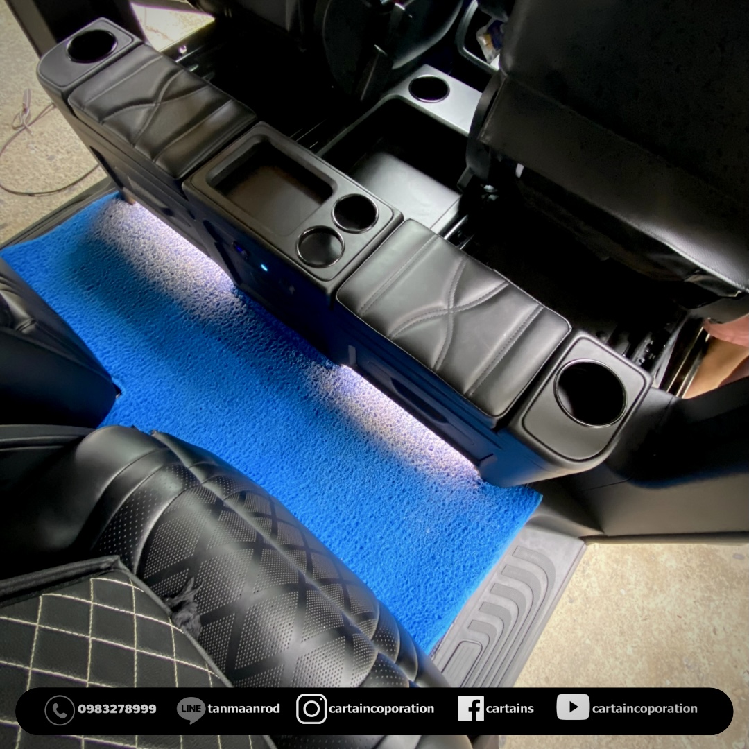 Benz v-class คอนโซนเตี้ย