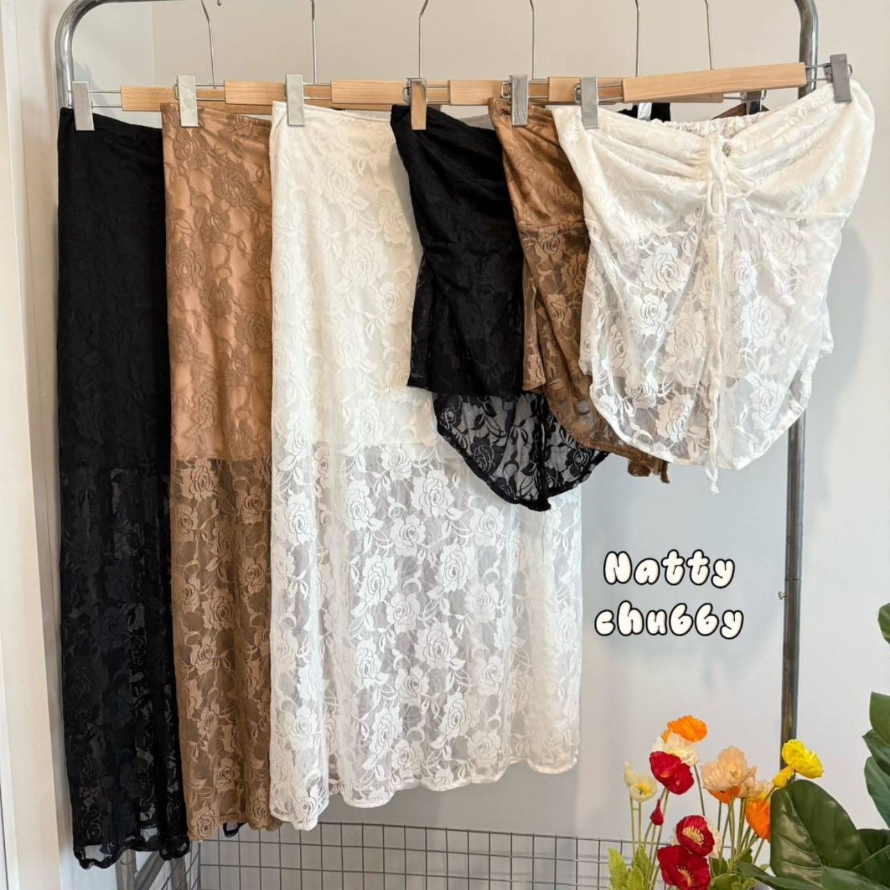 J140 ชุดเซ็ท สาวอวบ งานผ้าลูกไม้ 2 ชิ้น เสื้อคล้องคอมาพร้อมกระโปรงยาว อก 38-52 นิ้ว หน้าผ้า 54นิ้ว ขาว น้ำตาล ดำ อก38-52 นิ้ว