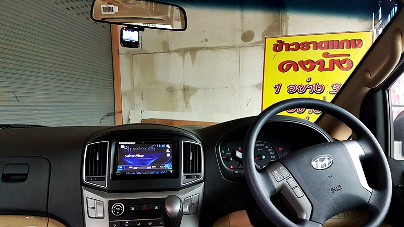 HYUNDAI H-1 TOURING 2016 [ ประตูไฟฟ้า 1 ข้าง + เครื่องเสียง + ชุดแต่งรอบคัน + แดมป์ ] {ณ3940}