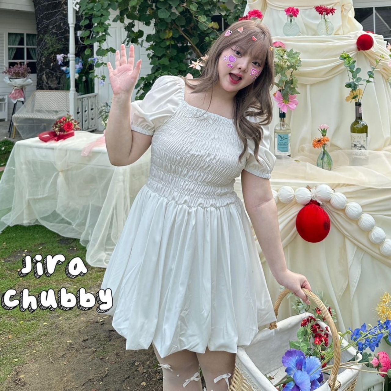 J097 เดรสสาวอวบ กระโปรงทรงบอลลูน อกได้ถึง 48นิ้ว หน้าผ้า50นิ้ว ขาว ชมพูนม อก 48-48