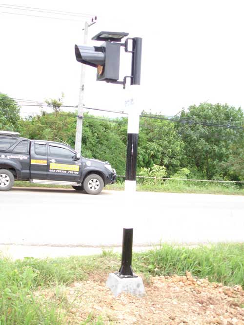 ไฟจราจรโซล่าเซลล์ ไฟกระพริบโซล่าเซลล์