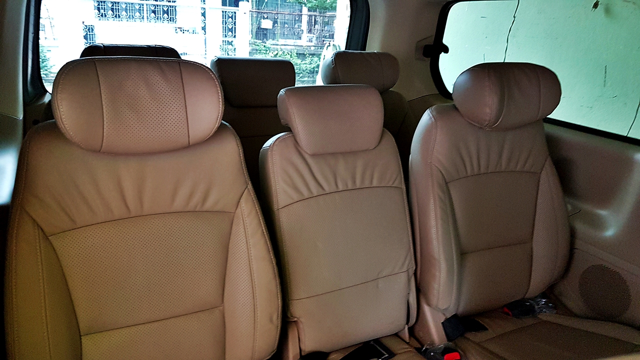 HYUNDAI H-1 TOURING 2016 [ เครื่องเสียง Pioneer + เบาะ + ชุดแต่งรอบคัน + push start + สปอยเลอร์ + ประตูไฟฟ้า ] {ง0990}