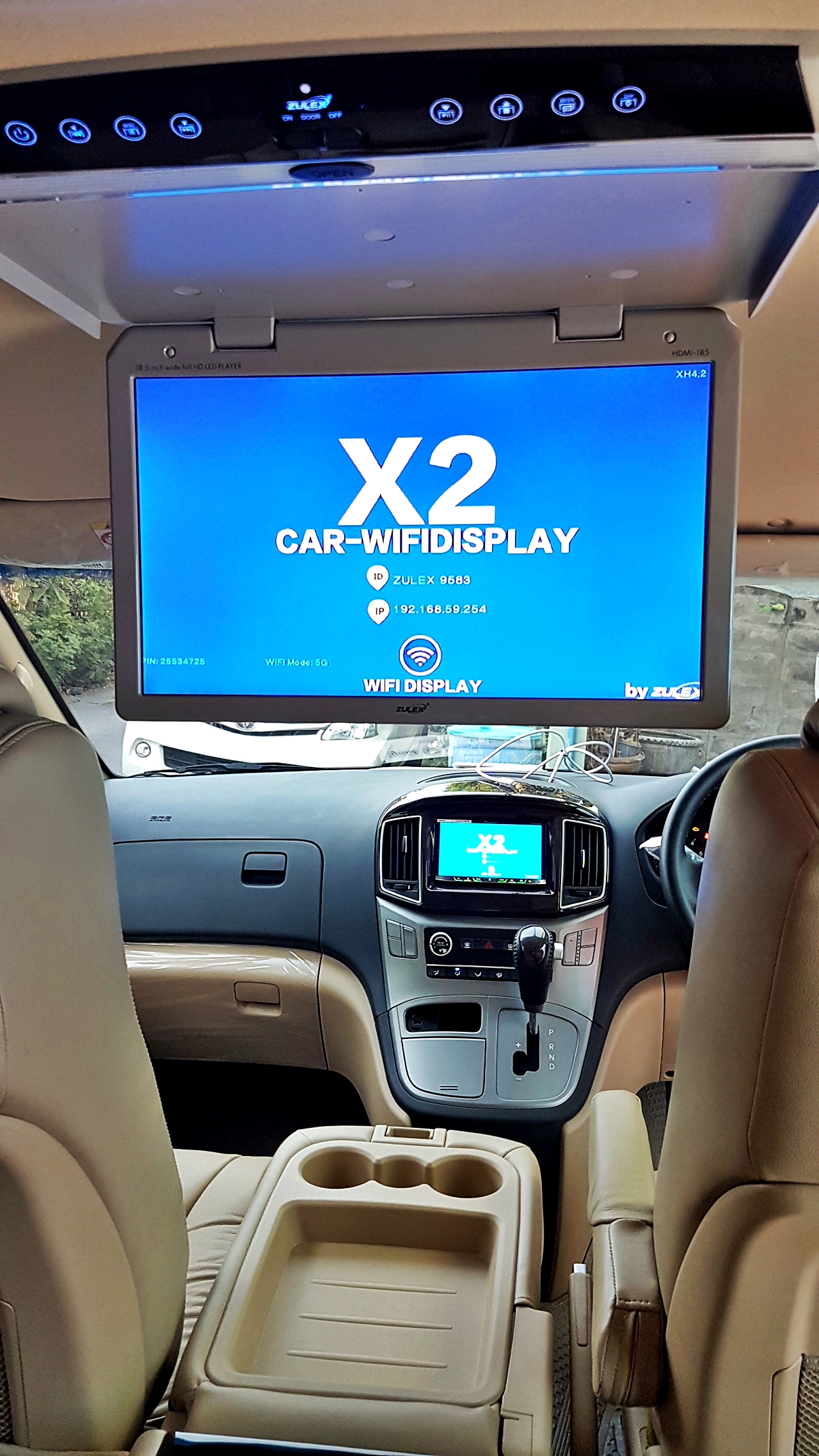 HYUNDAI H-1 ELITE 2017 [ จอหน้า pioneer 8850 + เครื่องเสียงชุดใหญ่ + ประตูไฟฟ้า 1 ข้าง + เบาะ vip + ท้าย 60:40 + คอนโซลเตี้ย ] {ฮล2626 , ก5212 }