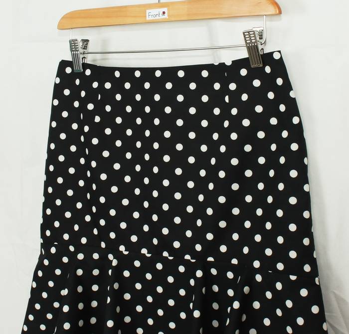 SK-198 กระโปรงแฟชั่น&ทำงาน ทรงย้วย ผ้าคอตต้อนญี่ปุ่นสีดำ Polka Dot Black