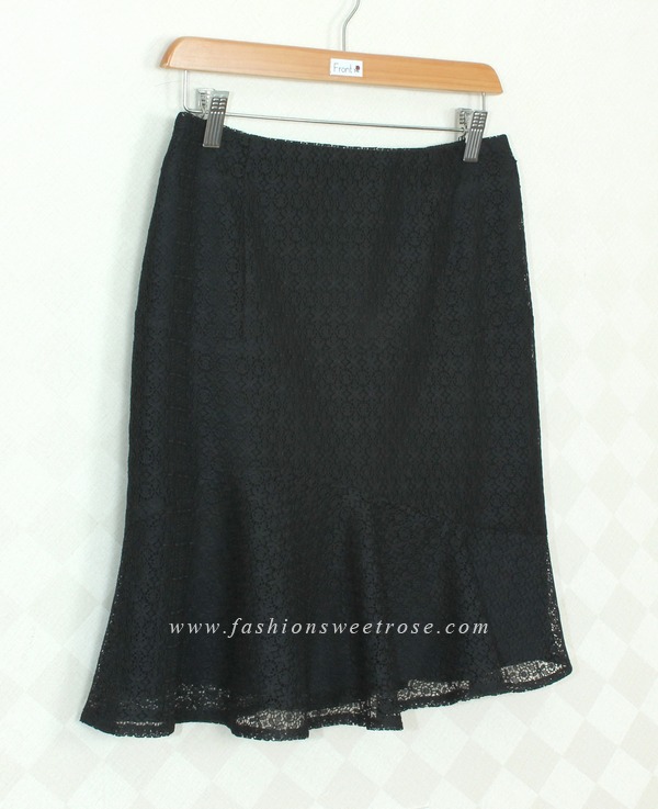 SK-356 กระโปรงแฟชั่น กระโปรงทำงาน กระโปรงทรงย้วย ผ้าลูกไม้เนื้อนิ่มสีดำ ด้านบนออกแบบตัดต่อเข้ารูป