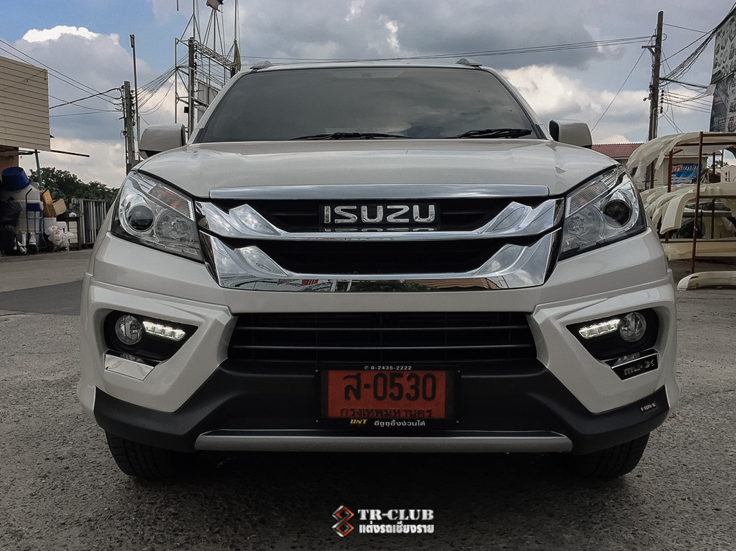 ชุดแต่งสเกิร์ตรอบคัน FREEFORM FM MU-X 2012-2016