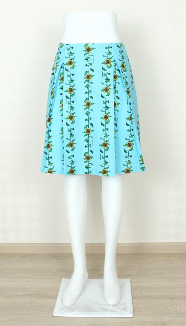 SK-346 กระโปรงแฟชั่น&ทำงาน ทรงบาน ผ้าคอตต้อนญี่ปุ่นพิมพ์ลายดอกทานตะวันพื้นสีฟ้า