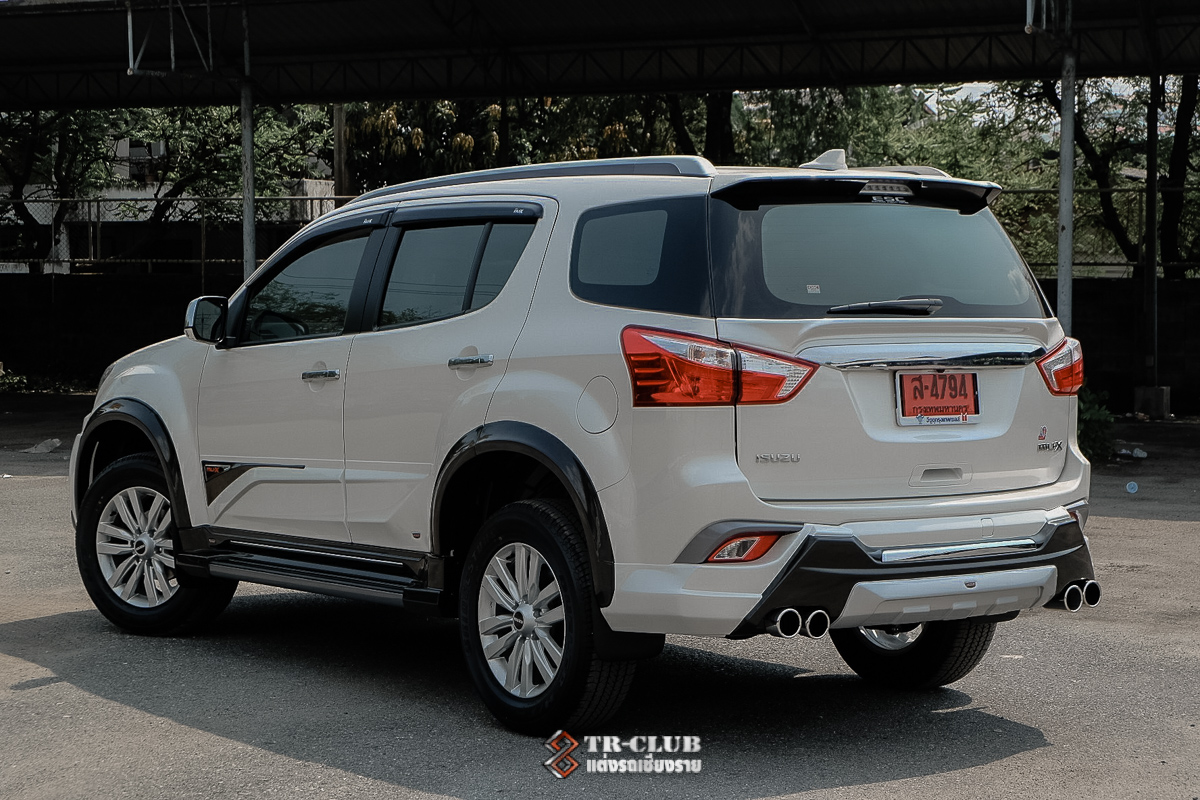 ชุดแต่งสเกิร์ตรอบคัน JAP MU-X 2017-2019