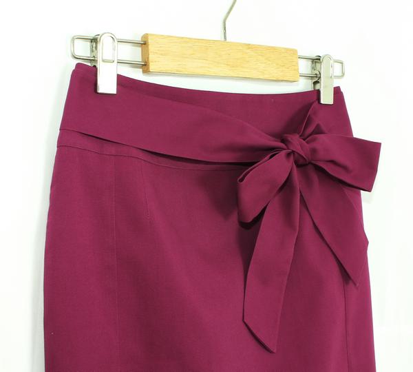 SK-127 กระโปรงแฟชั่น&ทำงาน ทรงสอบ ผ้าคอตต้อนญี่ปุ่น สีม่วง พร้อมโบว์คาดเอว