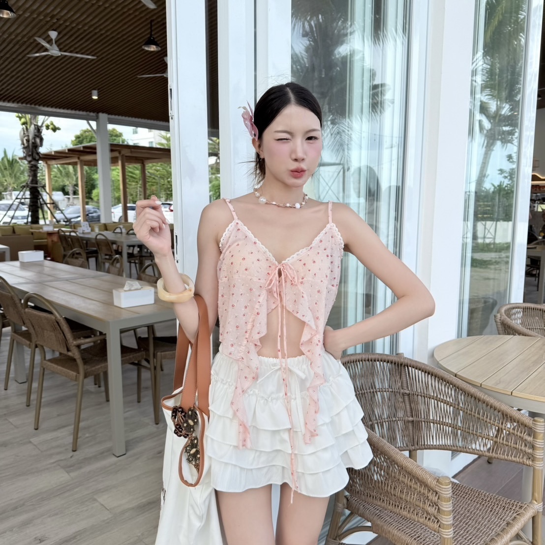 Yuki tank top 💕เสื้อสายเดี่ยวกรุยกราย ผูกโบว์หน้า