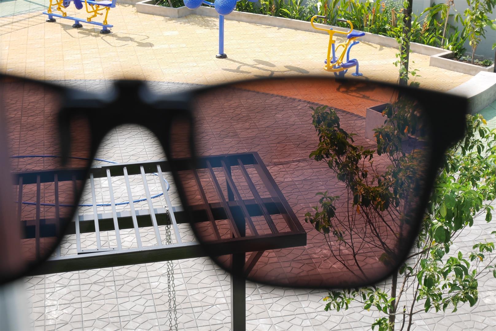 คลิปออนกันแดด Clipsster รุ่น Wayster O Signature Edition กรอบดำเลนส์ปรอทฟ้า