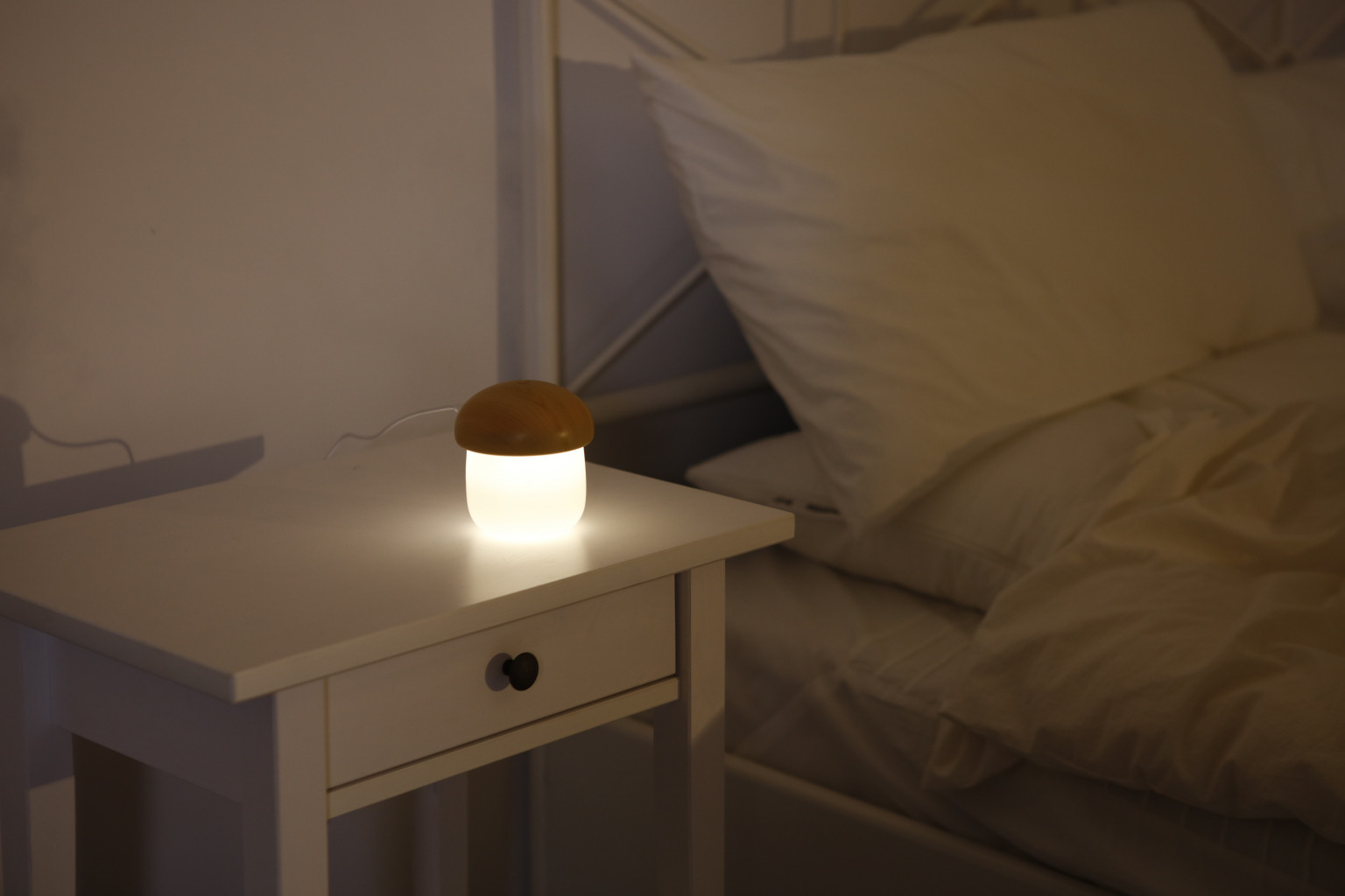 Jisulife JM02 Mushroom LED Humidifier เครื่องทำความชื้น พร้อมไฟ LED พ่นไอน้ำระดับ Nano ประกันศูนย์ 6 เดือน