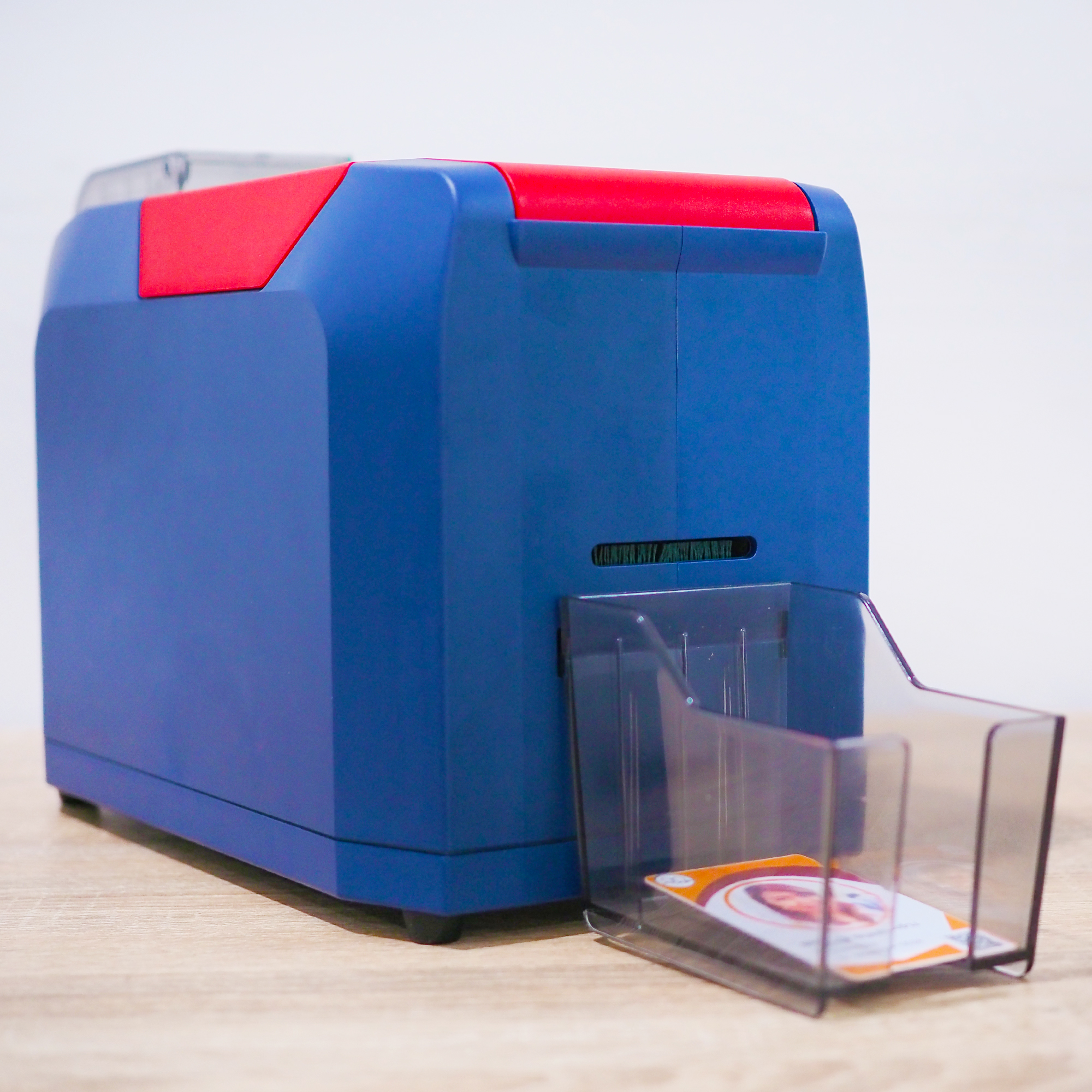 เครื่องพิมพ์บัตรพลาสติก เครื่องพิมพ์บัตรพนักงาน บัตรข้าราชการ บัตรประจำตัว บัตรนักเรียน Card printer Thermal dye-sublimation direct to card Seaory S21