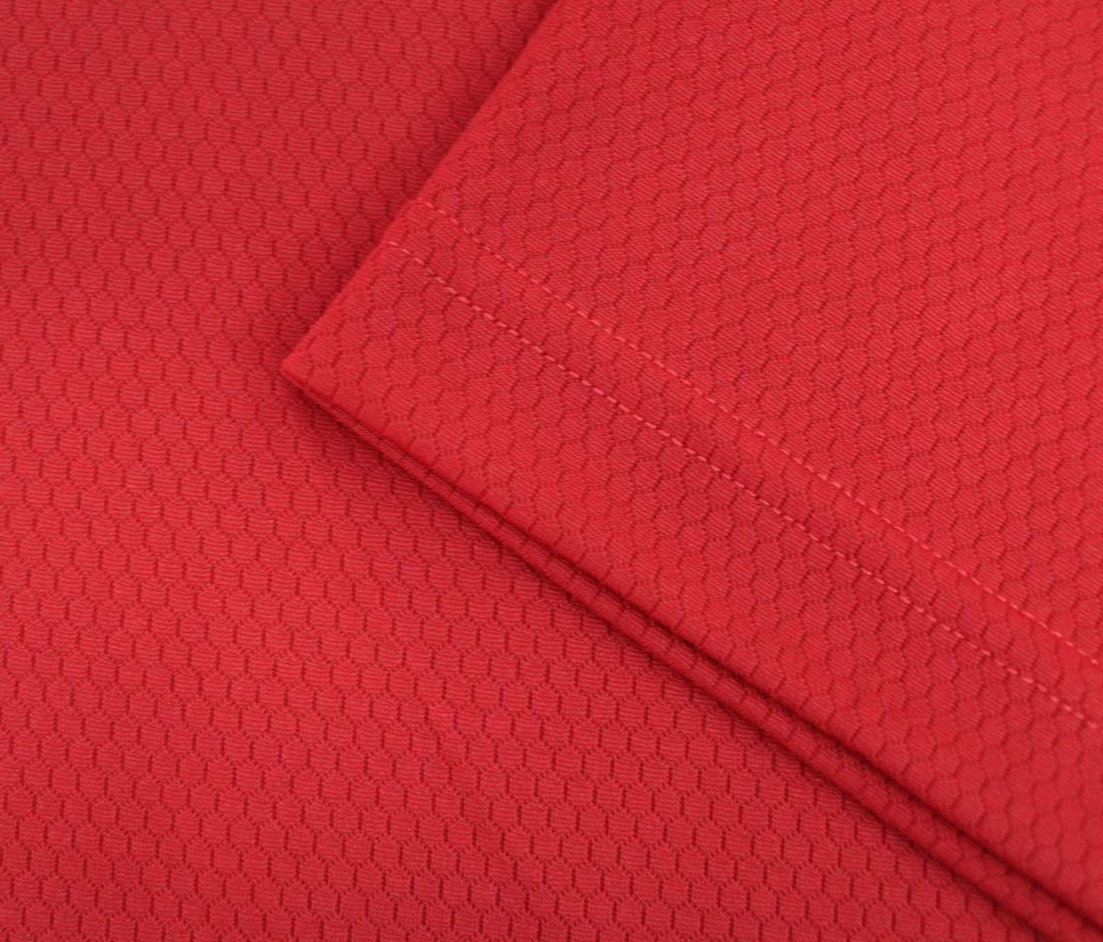 เสื้อคอกลม คอกลมไหล่สโลป ผ้าลายรังผึ้ง ไมโคร 100% สีแดง ใส่สบาย ระบายเหงื่อได้ดี