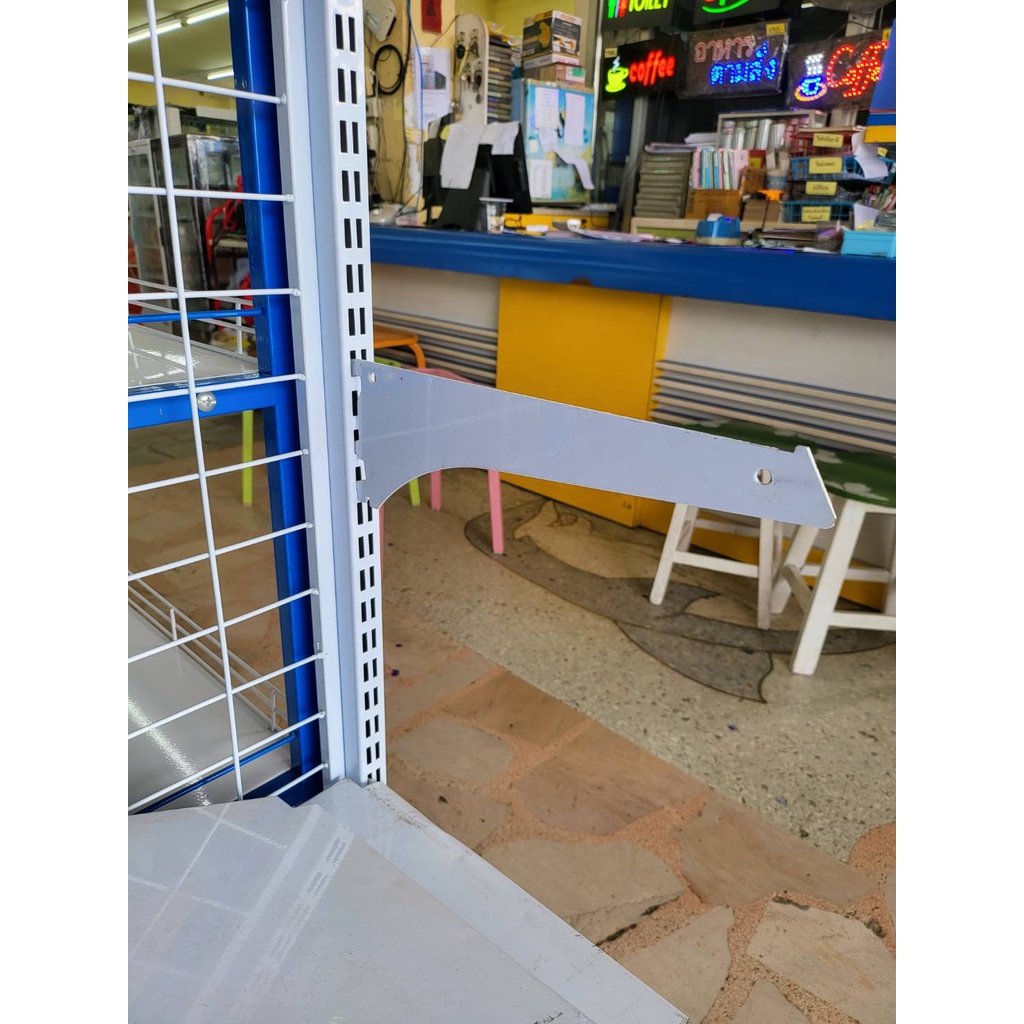 แผ่นชั้นพร้อมแขนรับชั้น ขนาด 30x70cm. 35x70cm. 39x70cm. สีขาว เป็นอะไหล่เสริมชั้นวางร้านค้า ร้านมินิมาร์ท ร้านสะดวกซื้อ
