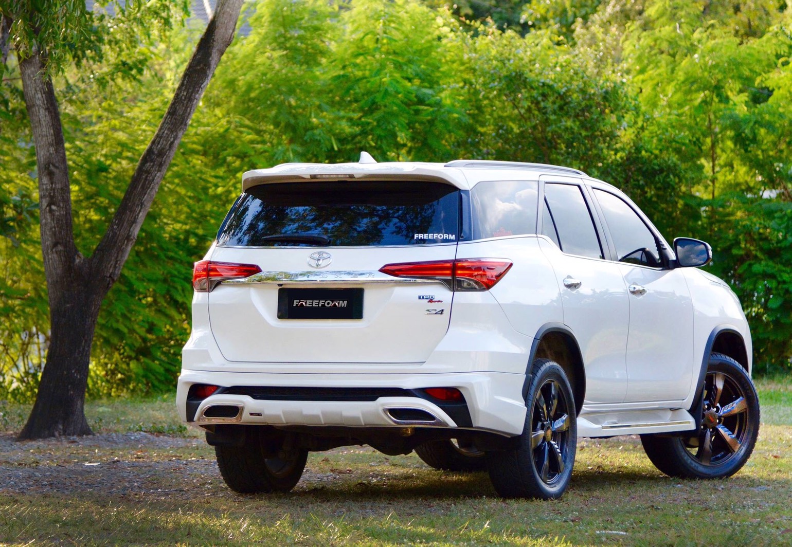 ชุดแต่ง FREEFORM-FL FORTUNER ปี 2015 TRD
