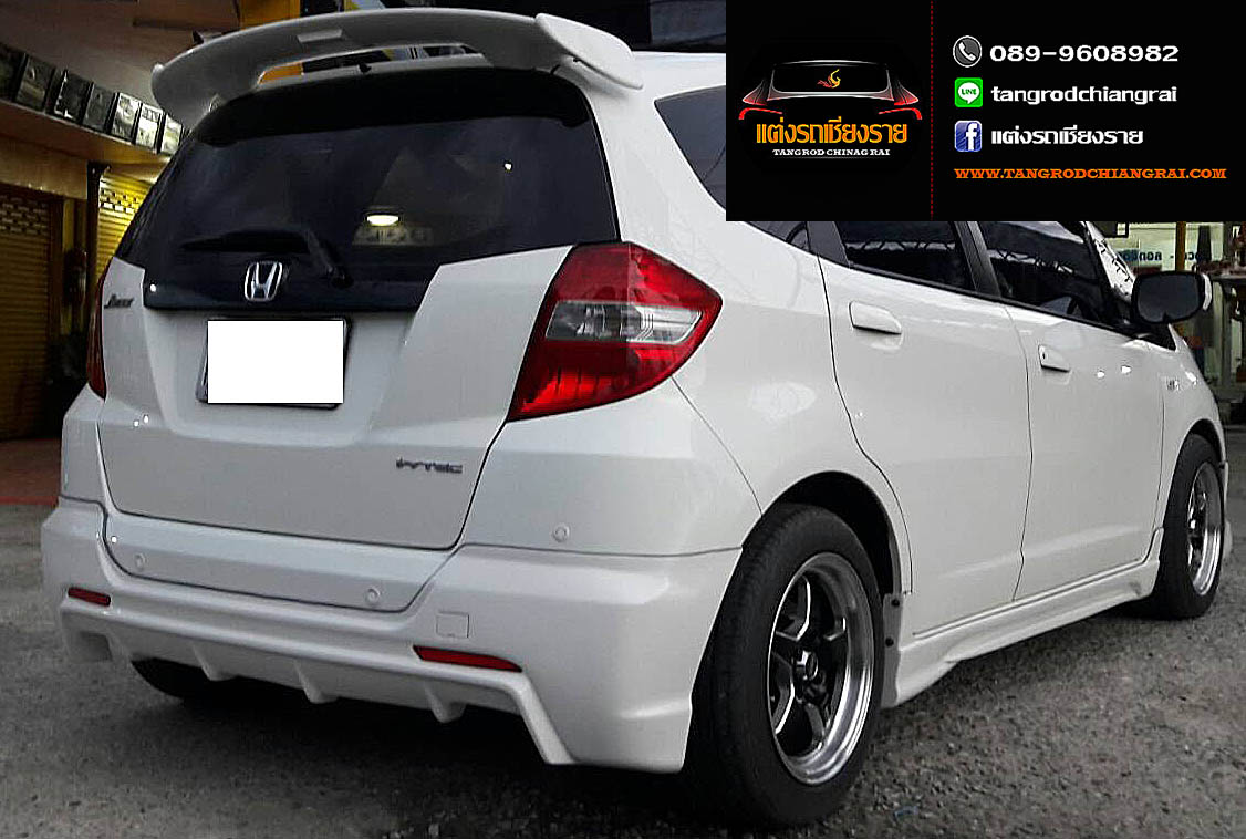 ชุดแต่ง Mugen (ไทย) ใส่ได้รุ่น S และ V JAZZ 2011