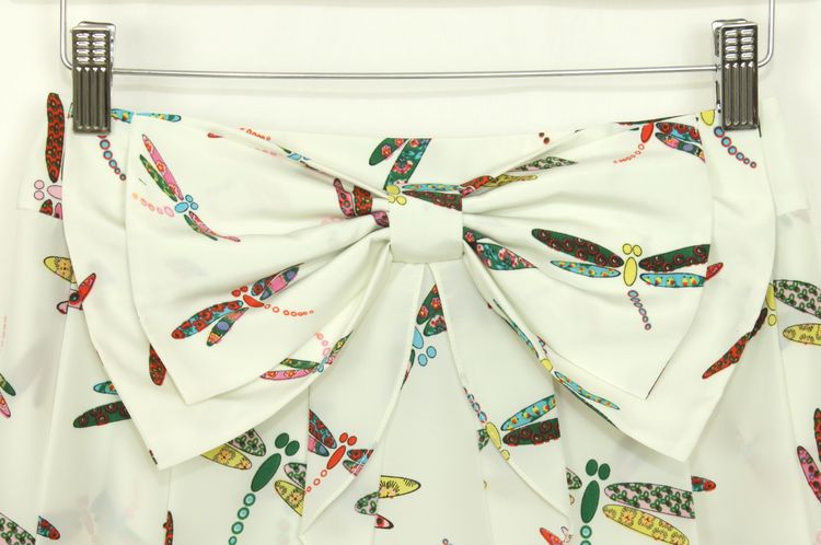 SK-164 กระโปรงแฟชั่น&ทำงาน ผ้าหางกระรอกพิมพ์ลายแมลงปอพื้นขาว มีโบว์ซ้อนกัน 2 ชั้น