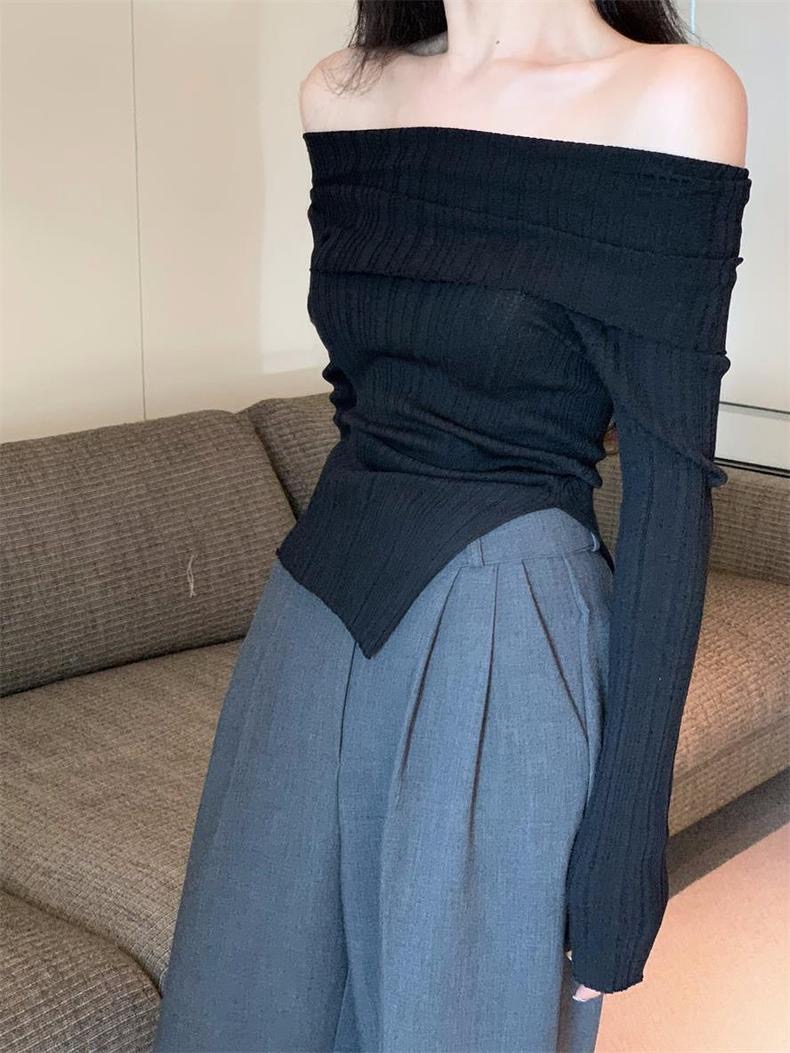 YY off shoulder top เสื้อไหมพรมปาดไหล่