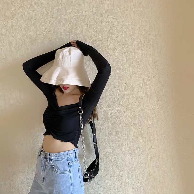 เสื้อครอปปาดไหล่ CHICC mini crop