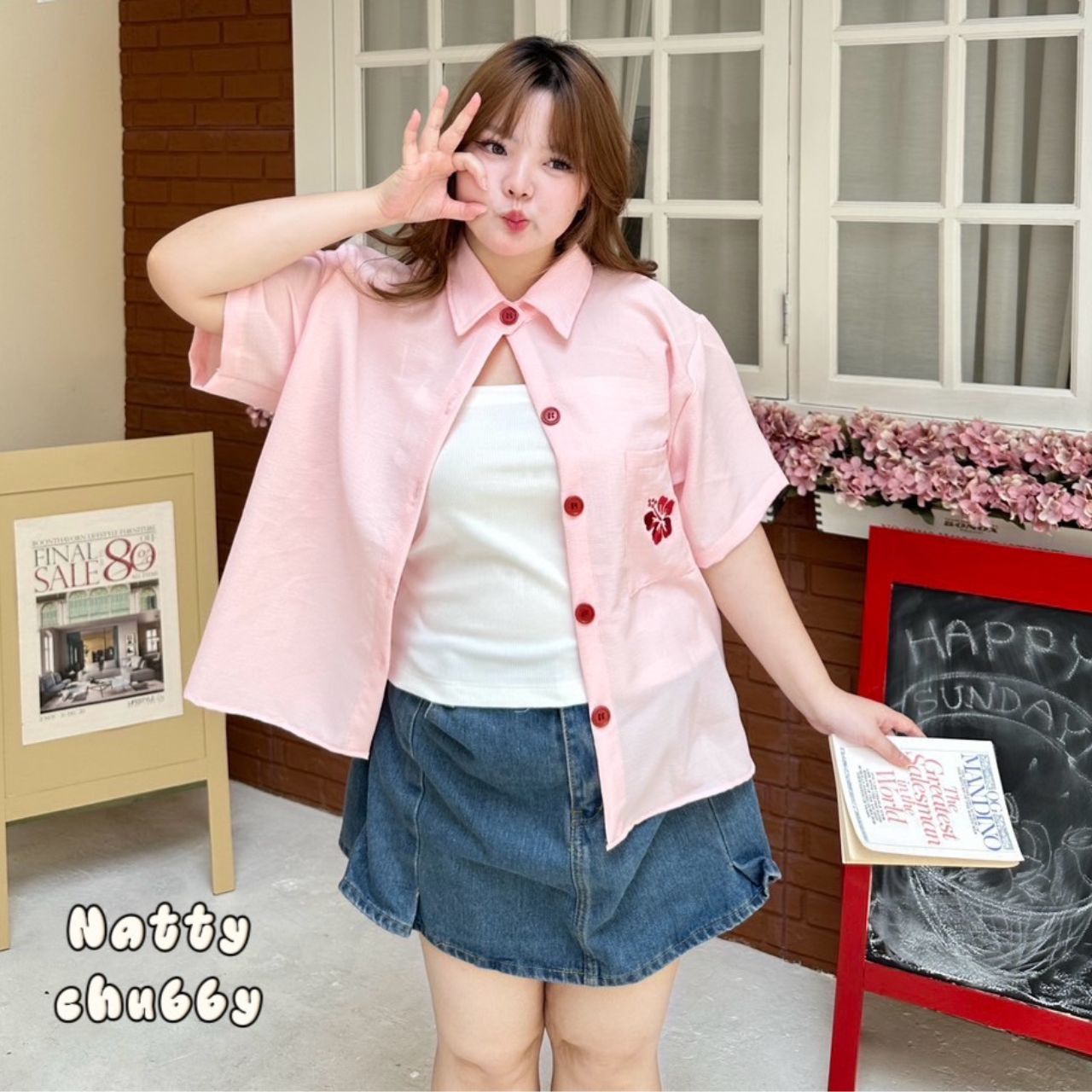 J131 เสื้อเชิ้ต สาวอวบ กระเป๋าเสื้อปักดอกชบา ขาว ชมพู เหลือง อกได้ถึง 48 นิ้ว (หน้าผ้า50นิ้ว)