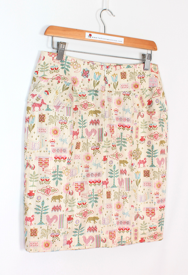 SK-475 กระโปรงทรงสอบ ผ้าคอตต้อนญี่ปุ่นพิมพ์ลายคอสติส