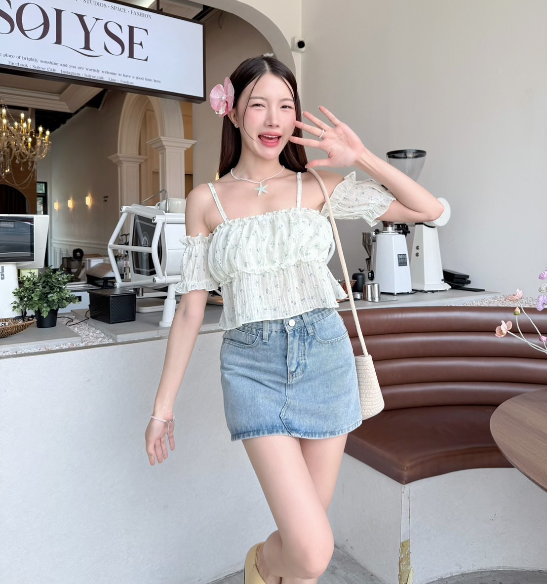 Yuki offshoudle rtop 🥨 เสื้อปาดไหล่สาวเดี่ยว
