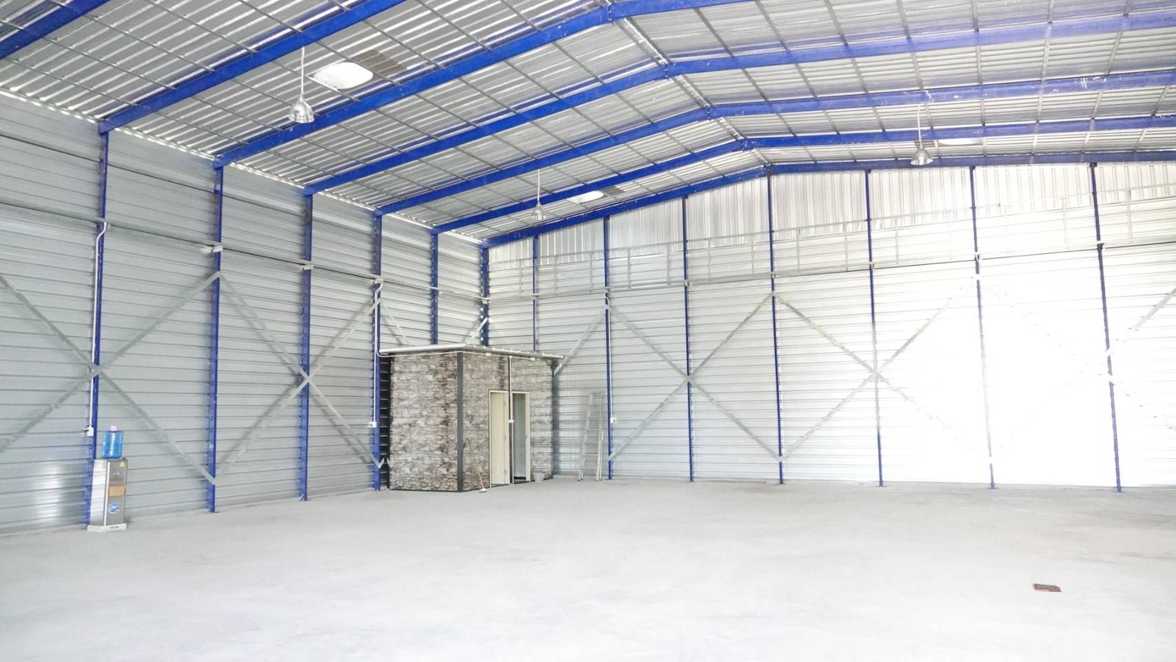 โกดังให้เช่า ติดนิคมปิ่นทอง2และ3ชลบุรี