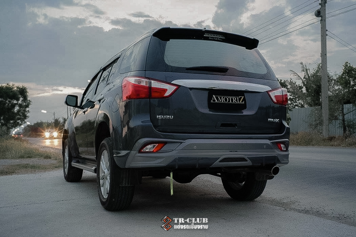 ชุดแต่งสเกิร์ตรอบคัน AMOTRIZ V1 MU-X 2017-2019