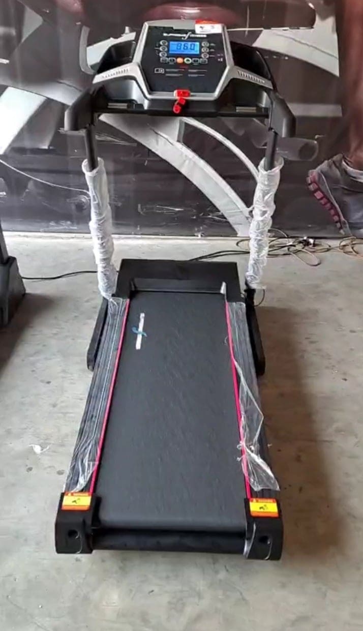 ลู่วิ่งไฟฟ้า Supreme Fitness D100 / 3 HPP