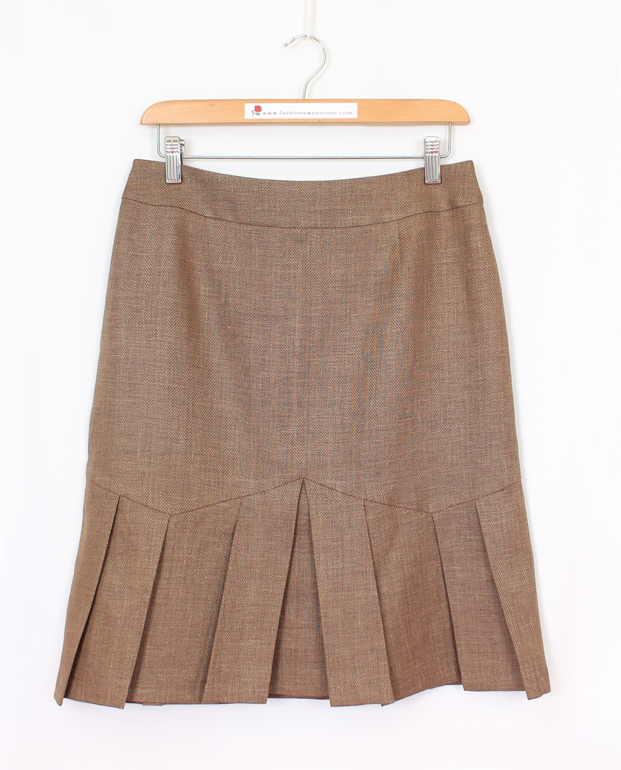 SK-479 กระโปรงทรงปลายบาน ผ้าลินินเชมเบ้สีน้ำตาล