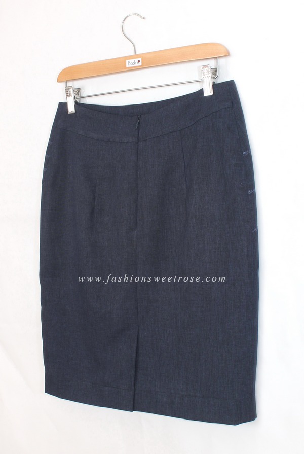 SK-425 กระโปรงแฟชั่น&ทำงาน ทรงสอบ ปักลายก้างปลา ผ้าคอตต้อนลินินไอริสสีน้ำเงิน