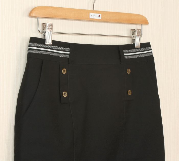 SK-230 กระโปรงแฟชั่น&ทำงาน ทรงสอบมีกระเป๋า 2 ข้าง ผ้าคอตตอนญี่ปุ่นสีดำ