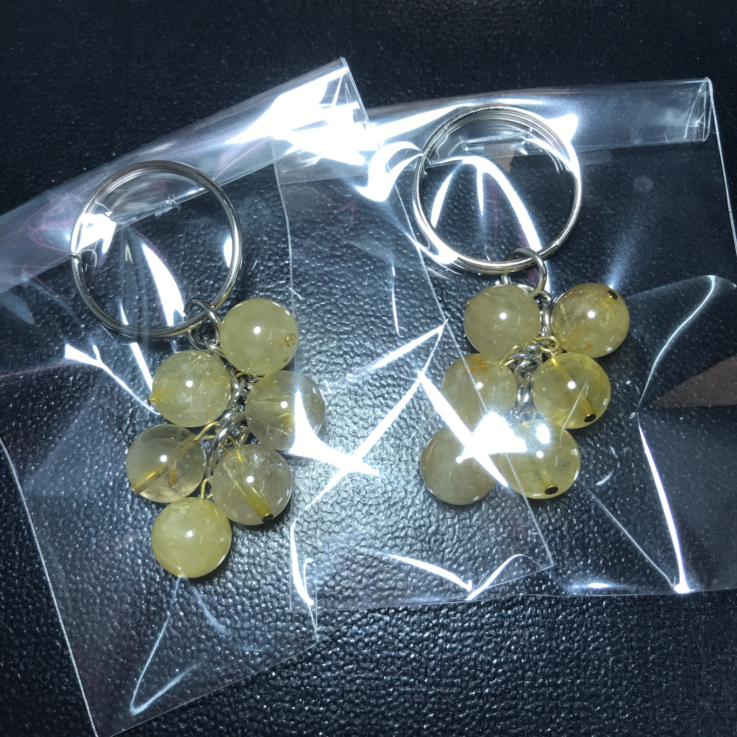 พวงกุญแจไหมทอง